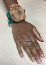 Load image into Gallery viewer, Bracelet Oak Ballerina Lg
