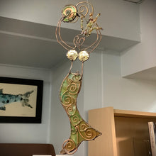 Load image into Gallery viewer, Wall Hanging Swirlmaid
