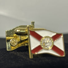 Load image into Gallery viewer, Florida Flag Cufflinks
